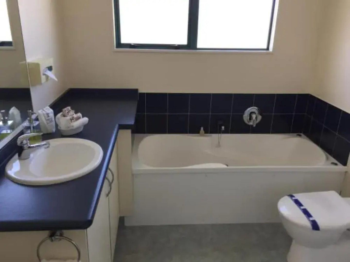 Asure Cooks Gardens Motor Lodge