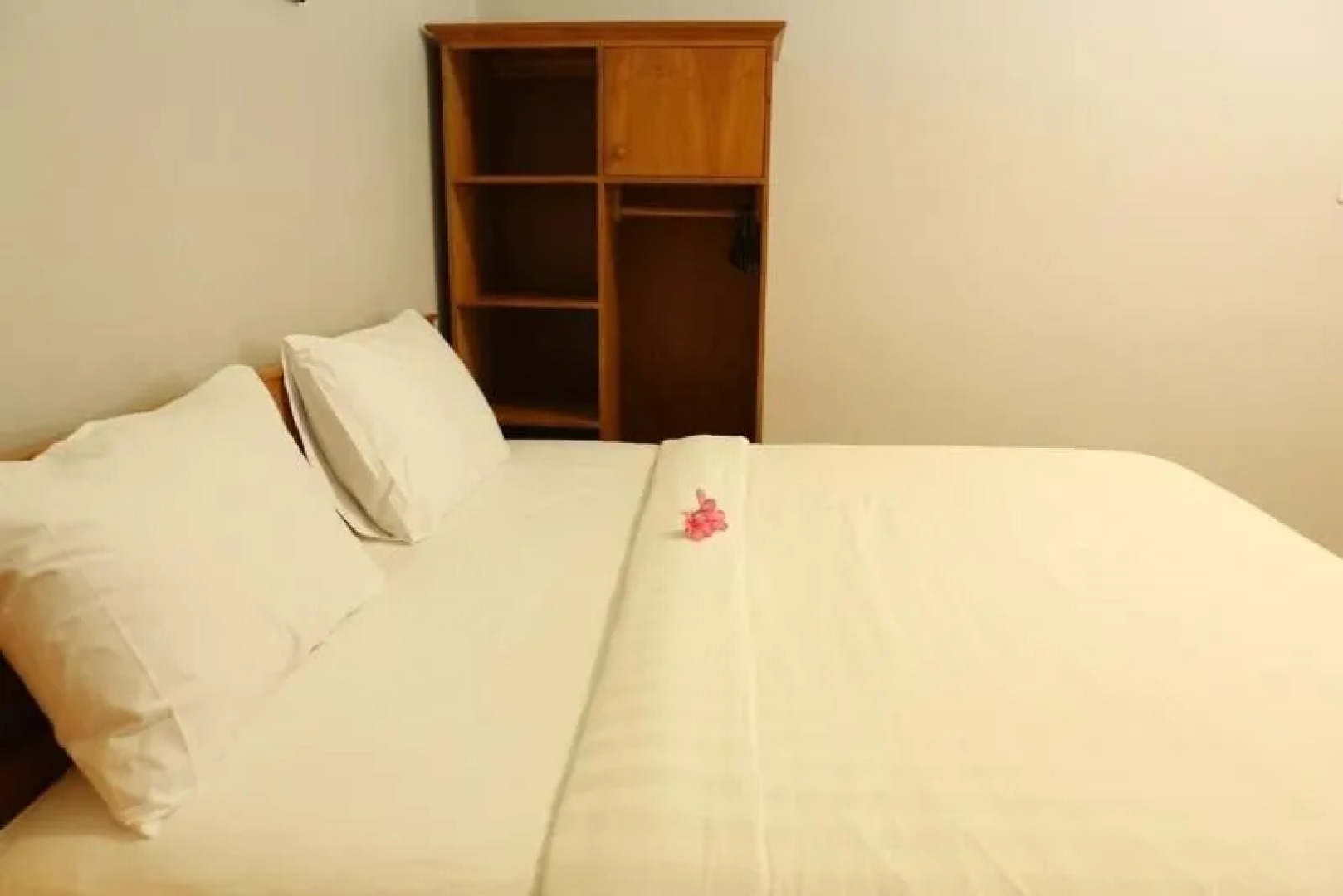 Senggigi Cottages Lombok by ZUZU