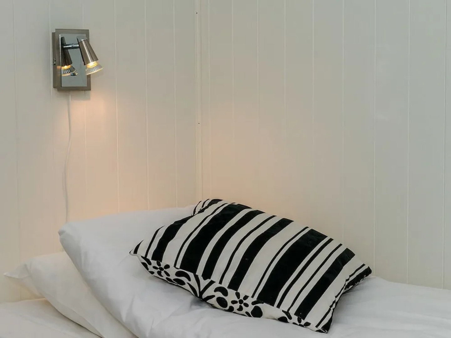 Lofoten Arctic Henningsvær Hotel