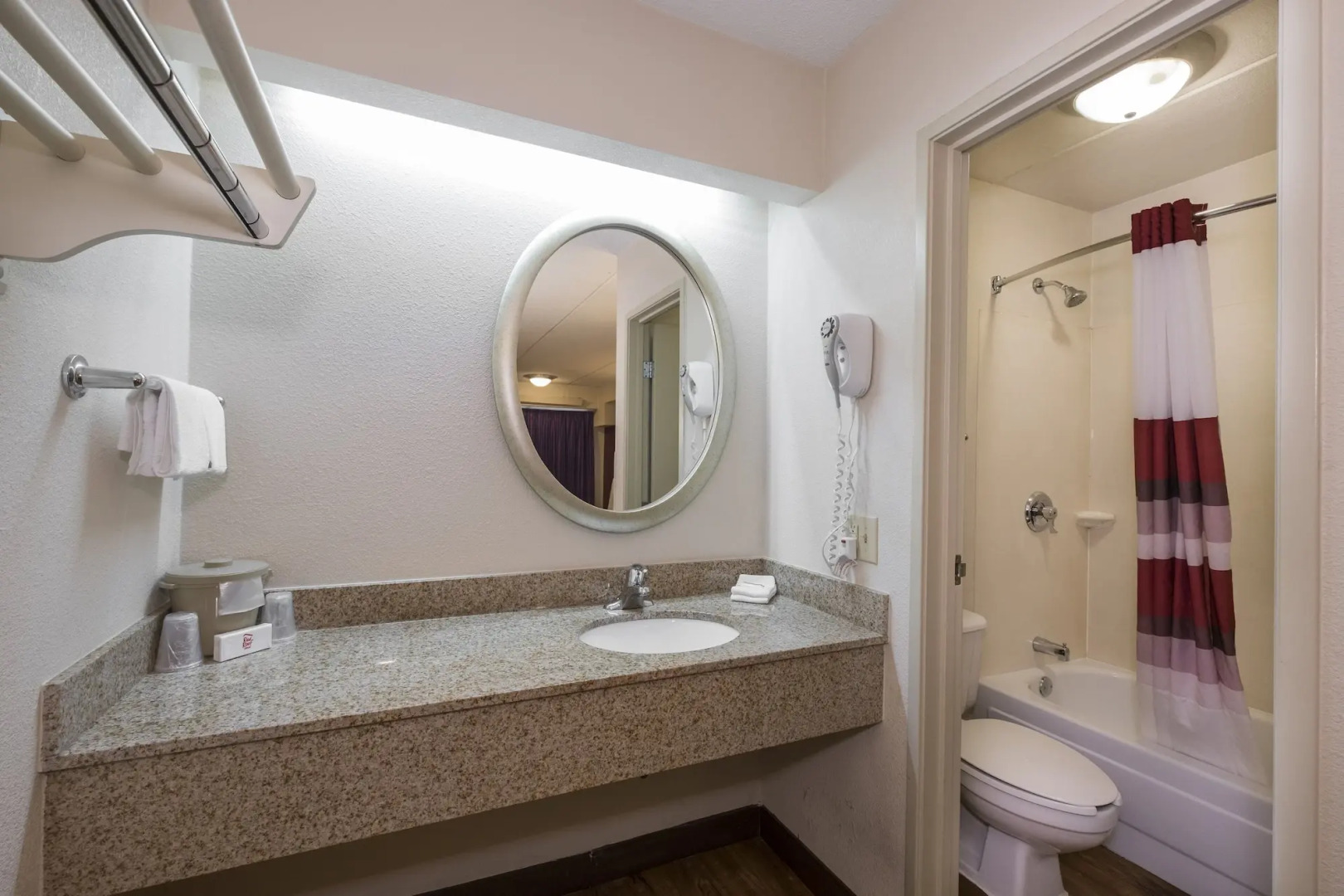 Red Roof Inn Hickory