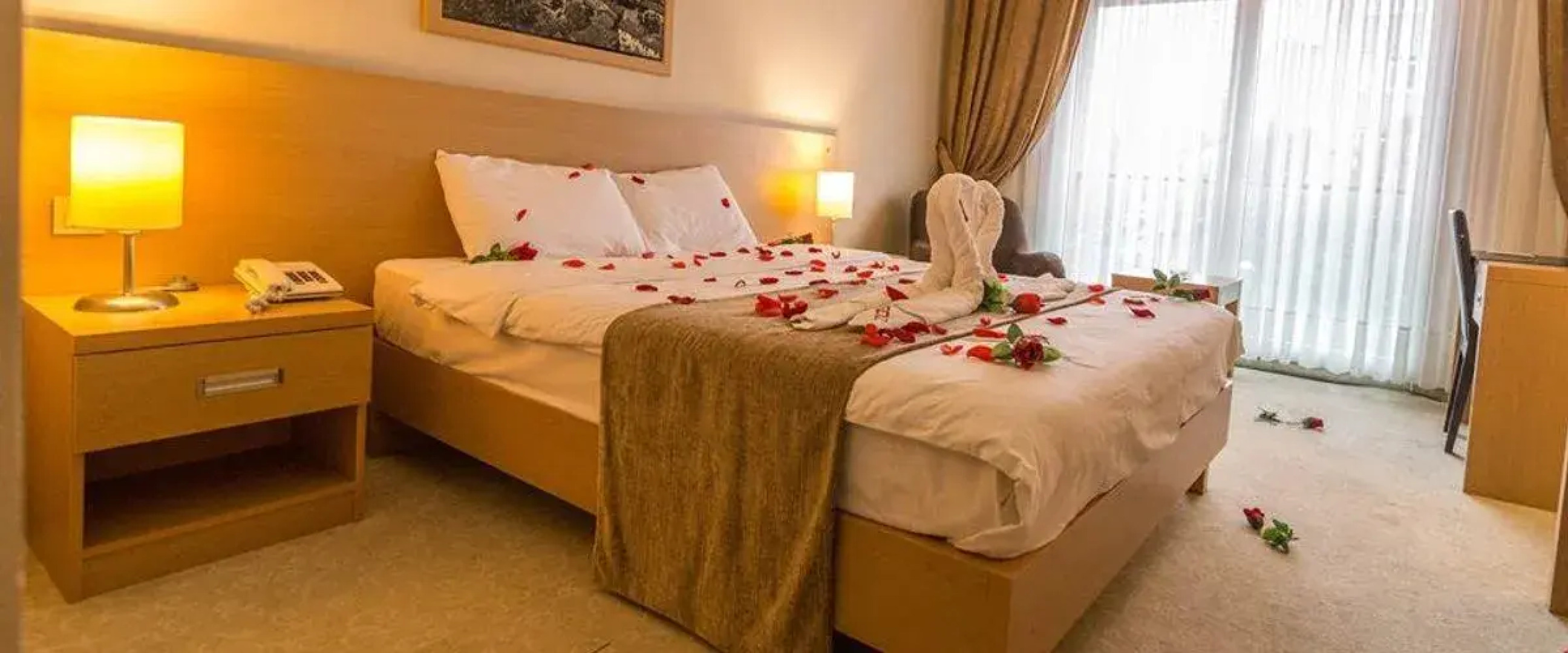 Gdz Hotels Gediz Business