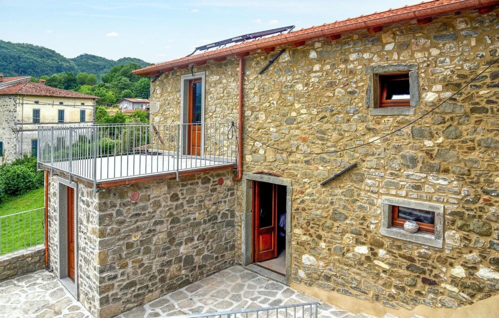 Nice Home in Nicciano With 5 Bedrooms, Wifi and Outdoor Swimming Pool