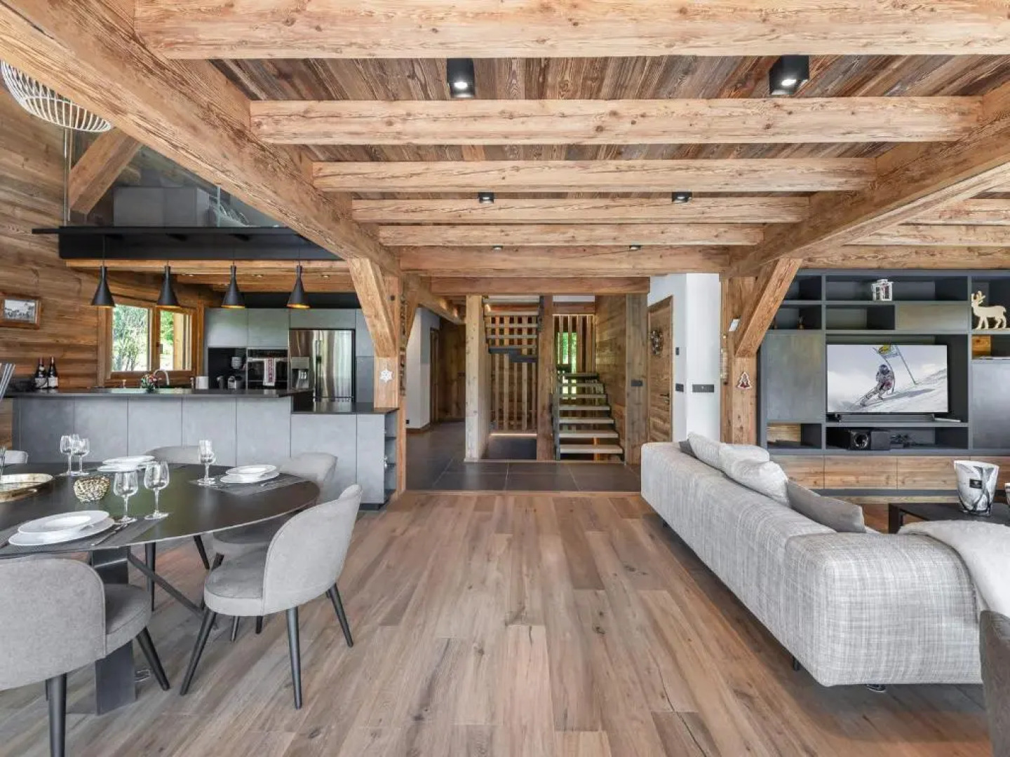 Chalet Demi-Quartier, 7 pièces, 12 personnes - FR-1-569-19