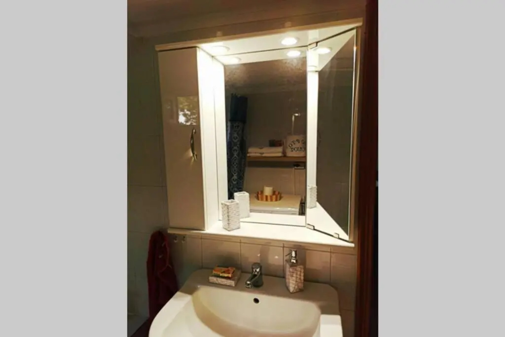 Spaceous house w/ balcony,fireplace&Lovely view