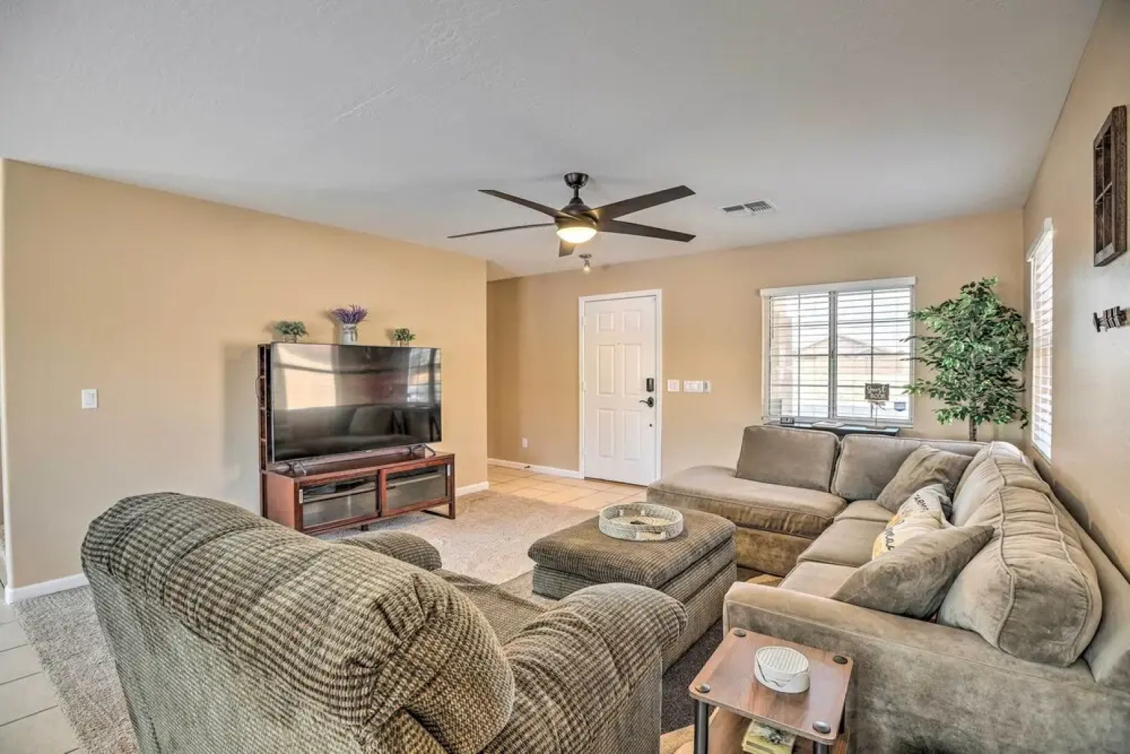 Dreamy El Mirage Oasis < 12 Mi to Golf & Hike