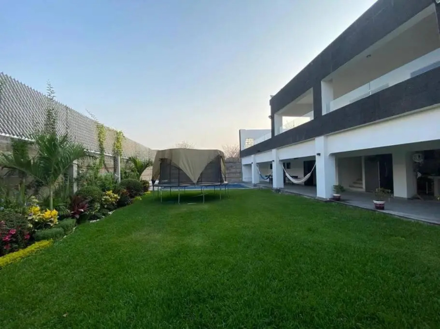 Amplia Eco-casa,alberca, jardín,4 hab,equipada.