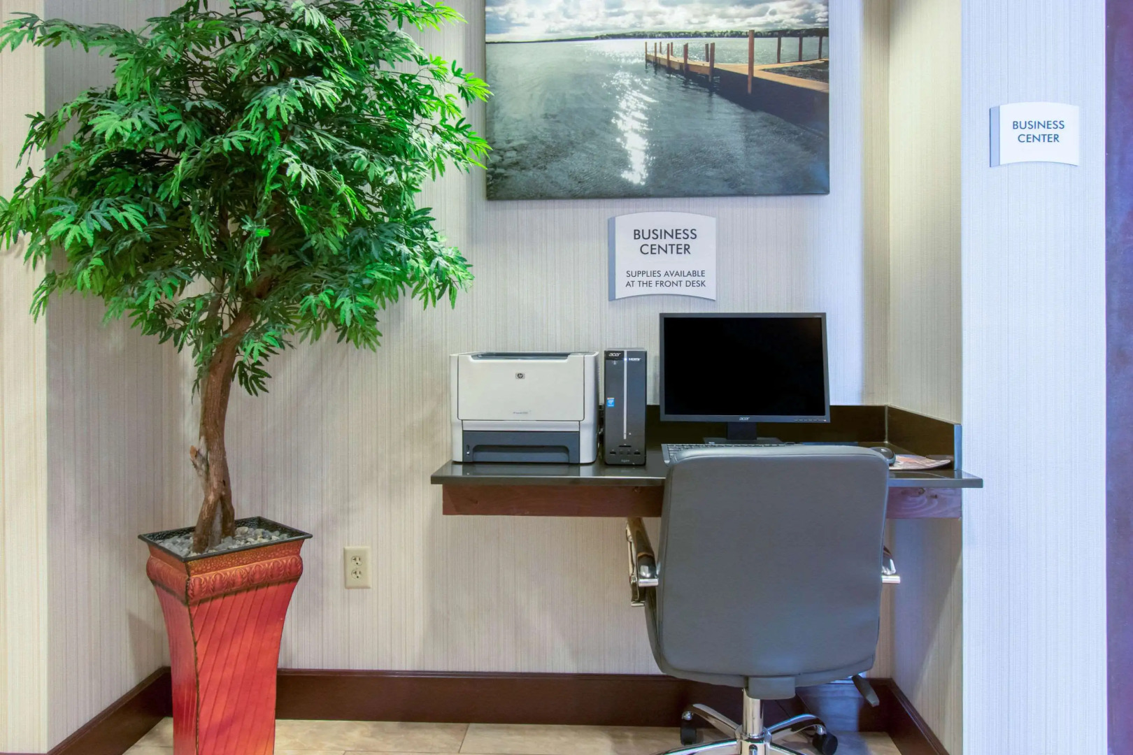 Clarion Hotel & Suites University - Shippensburg