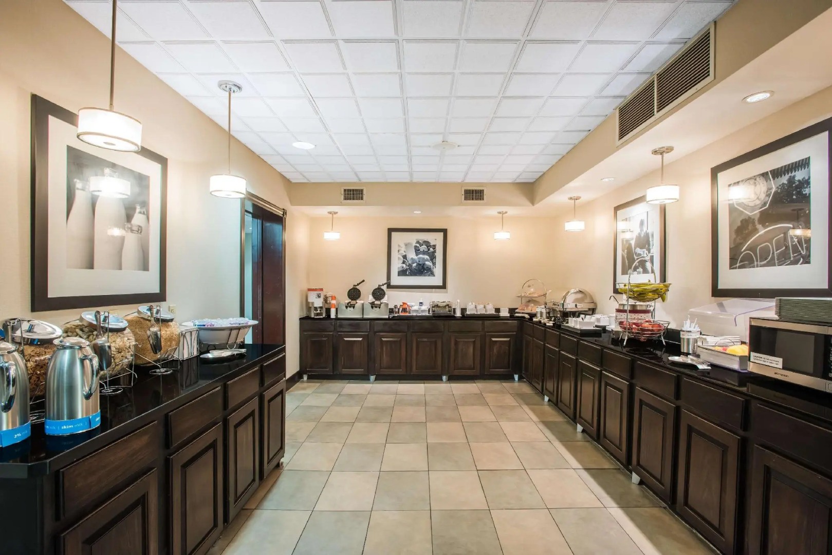 Hampton Inn Cleveland Airport - Tiedeman Road