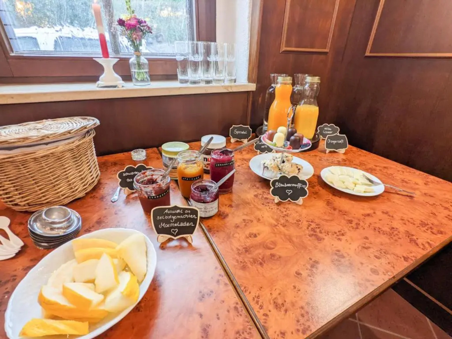 Sommerparadies mit Terrasse, Garten & Pool - H6