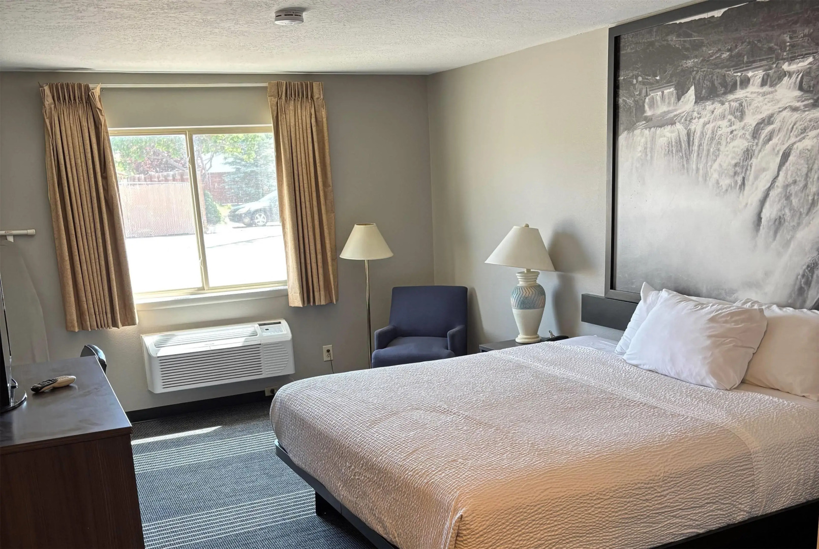 Super 8 by Wyndham Rexburg