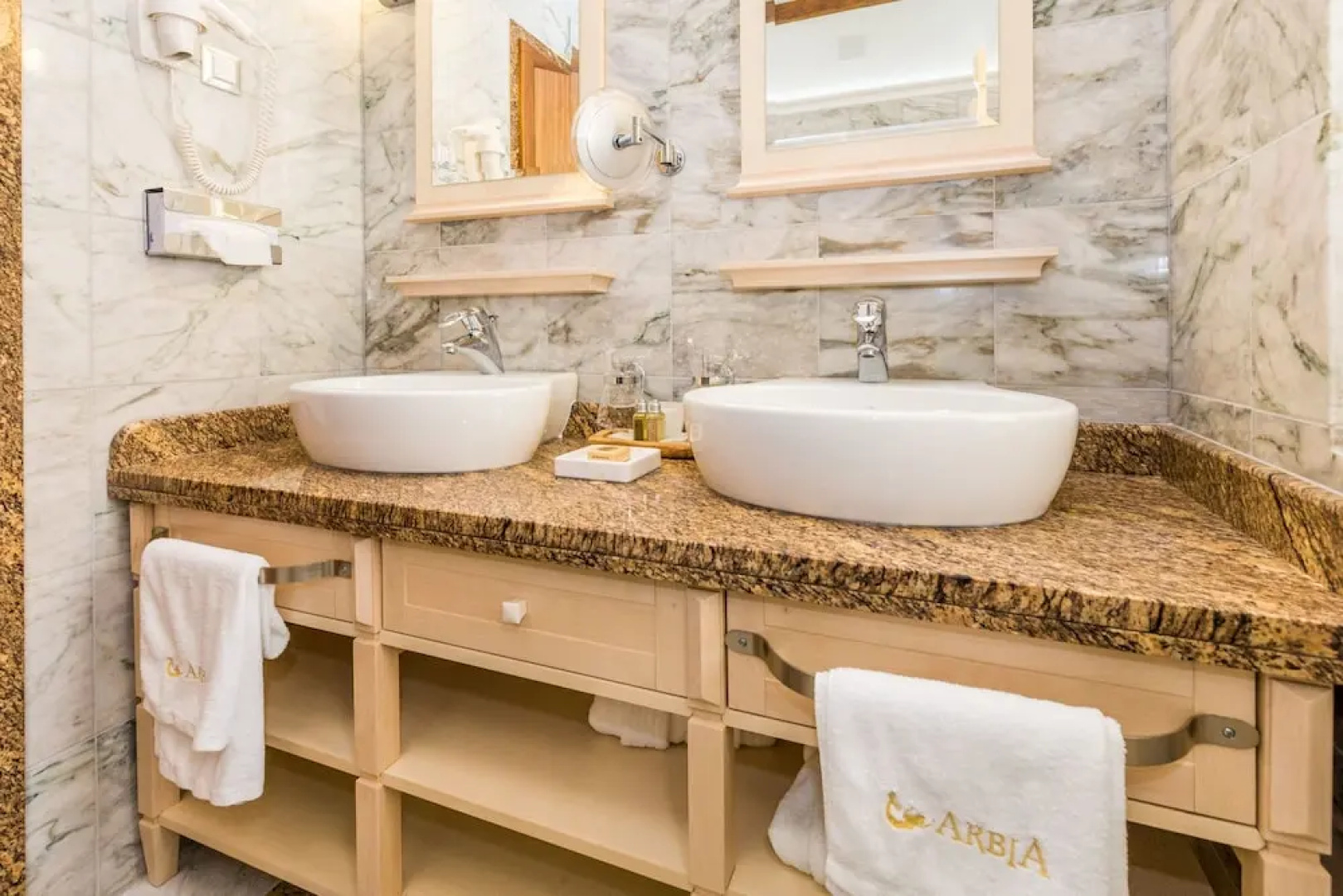 Integrated Hotel Arbia - Margita Deluxe