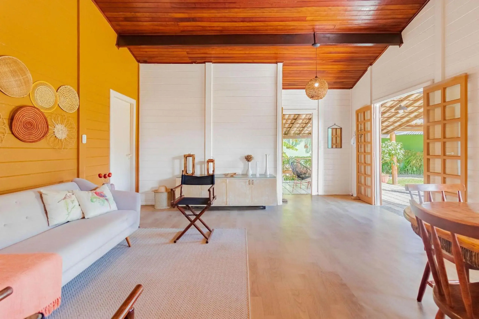 VT04 Excelente Casa 3 Quartos e Piscina