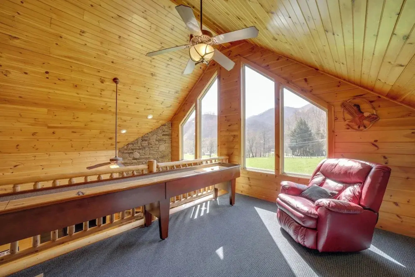 Maggie Valley Cabin w/ Private Hot Tub & Game Room