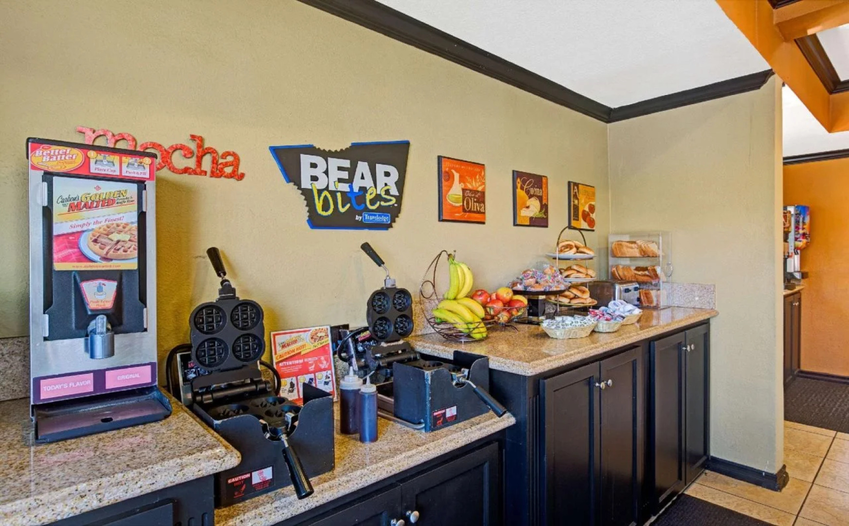 Travelodge by Wyndham LAX