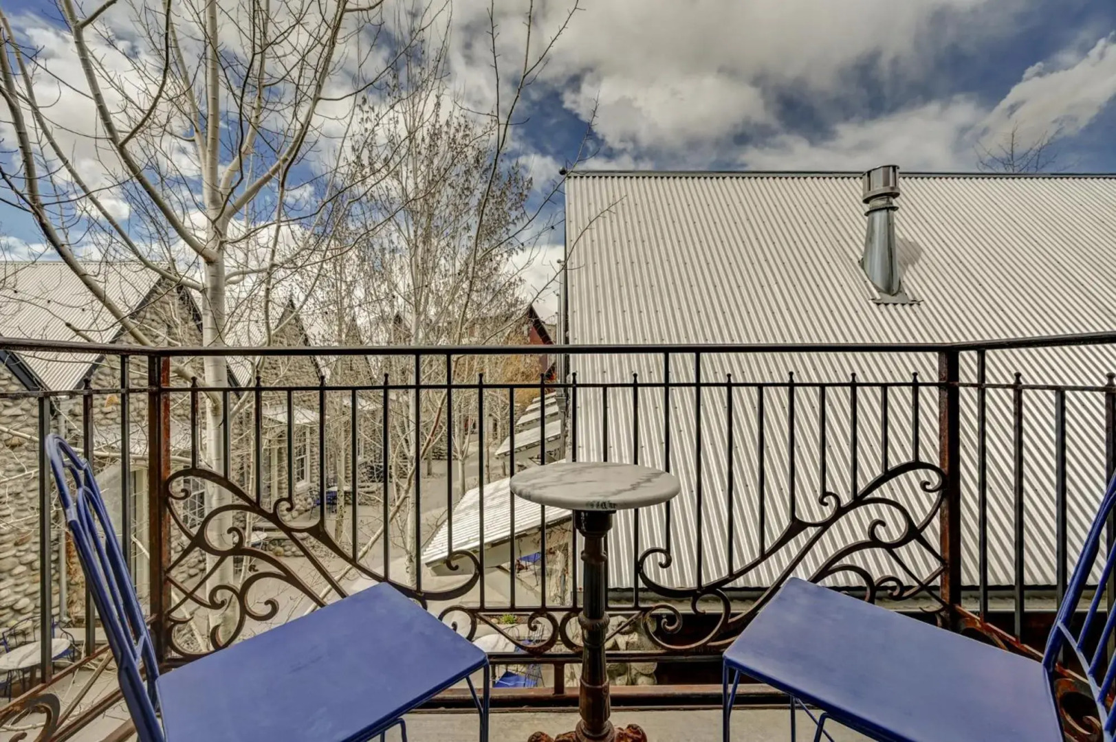 Surf Hotel & Chateau