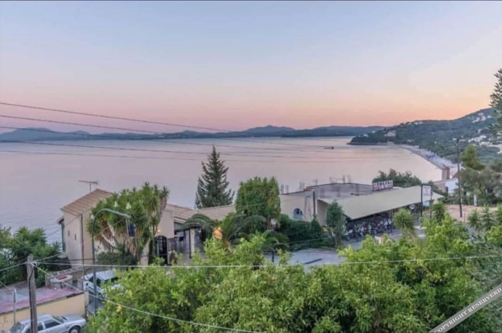 Akrogiali Apartments