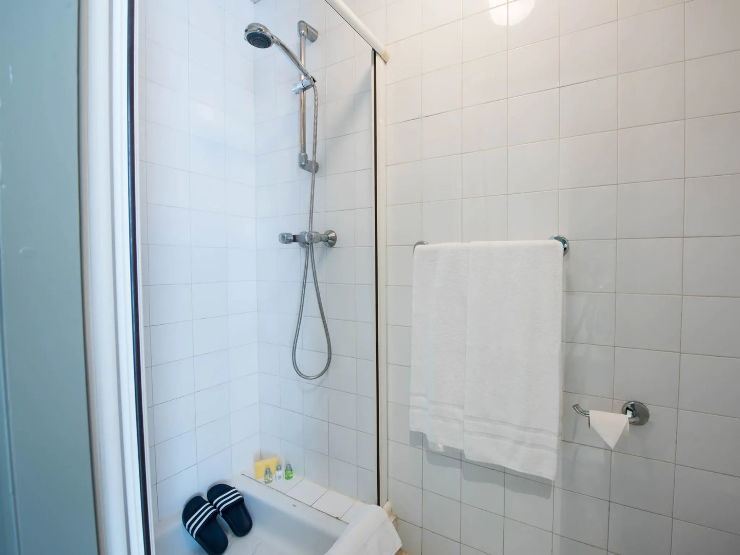 Hostel Monte Do Gozo