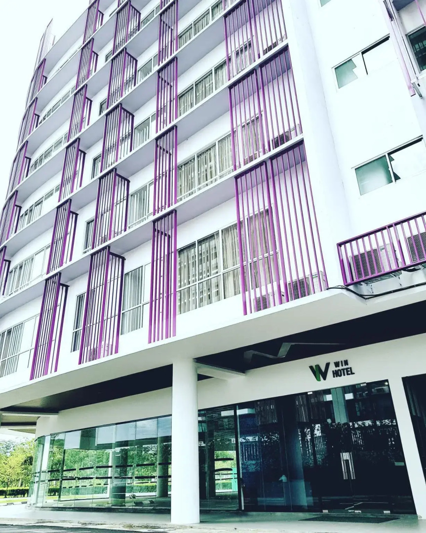 Win Hotel