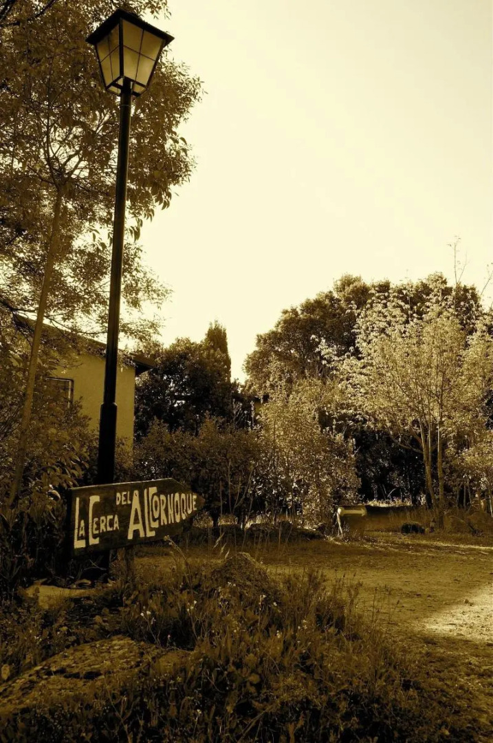 La Cerca Del Alcornoque