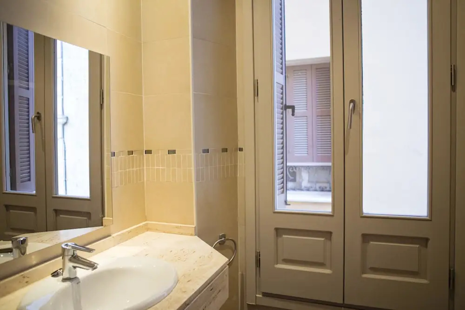 Suncity Flat Mitjana