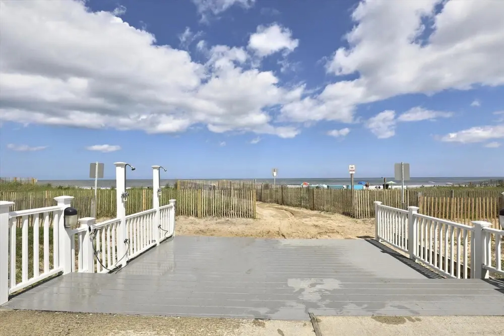 Knotts Landing 38758 Cleveland by Long & Foster