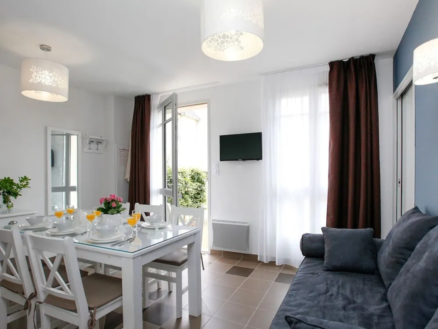 Comfy Studio in a 17th Century Castle in a Breton Village