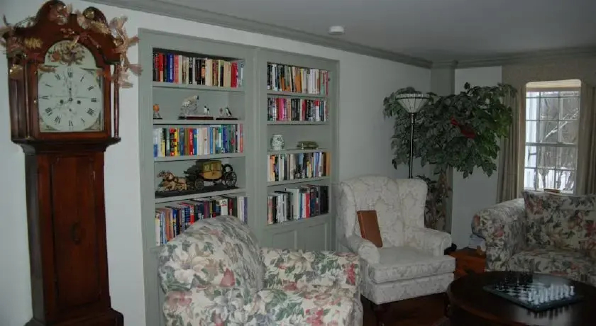 Applewood Manor Bed & Breakfast