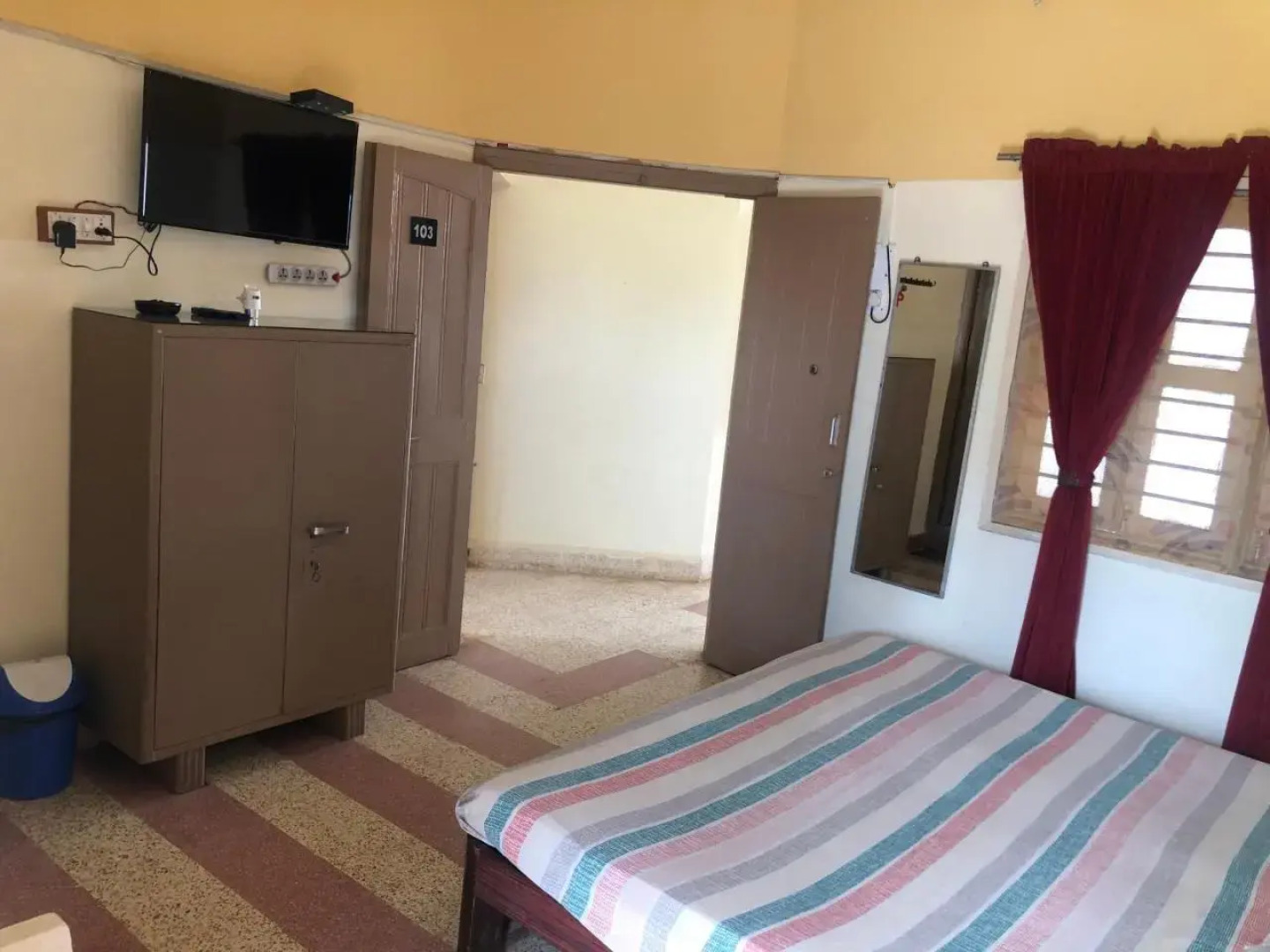 Rukmavati Guest House