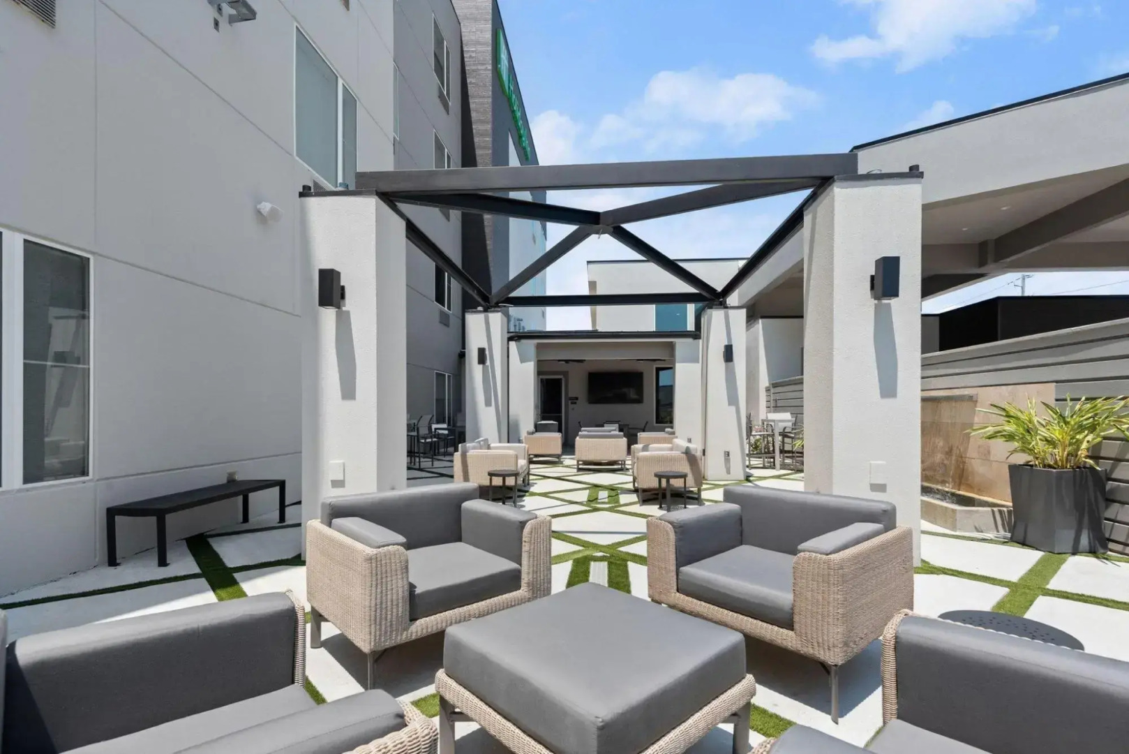 Holiday Inn Gonzales by IHG