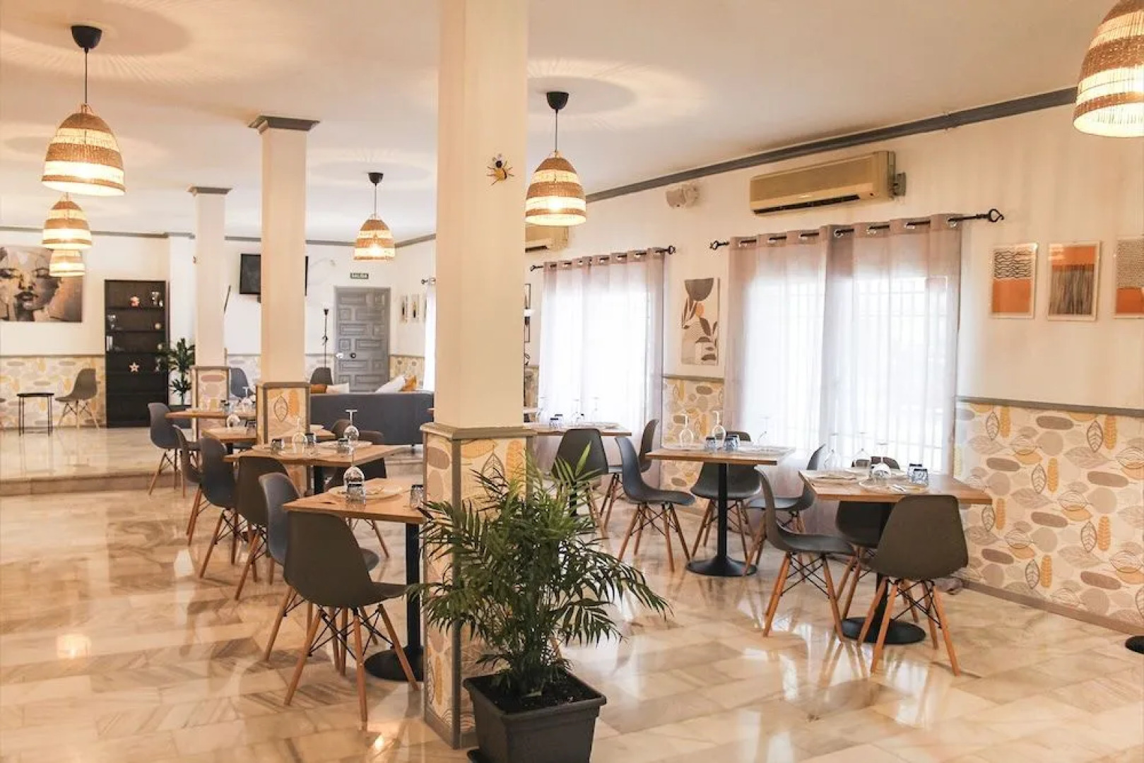 Via Sevilla Cadiz Alojamiento Y Restaurante