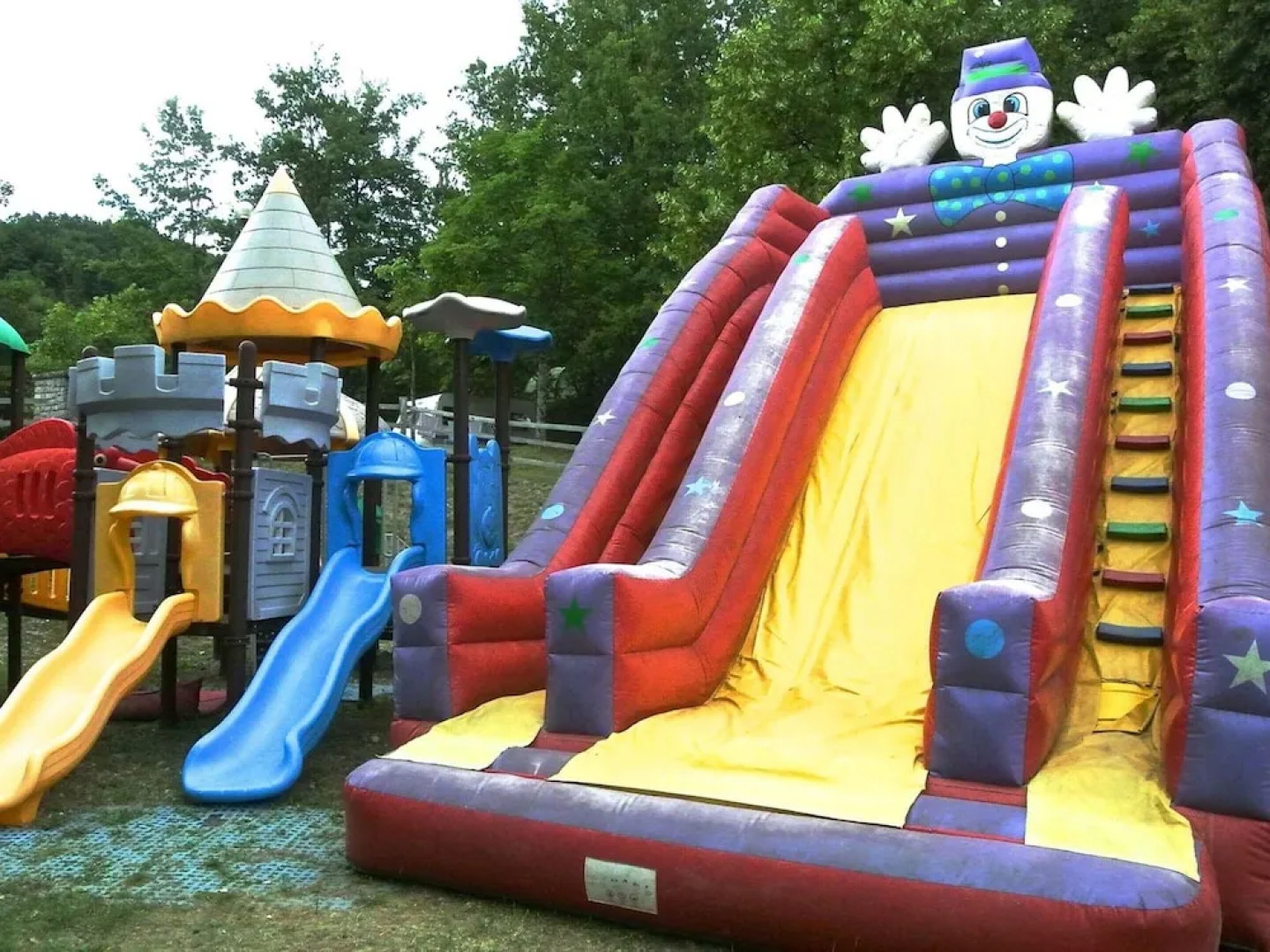 Cosy Mobile Home in Toscana With Shared Pool