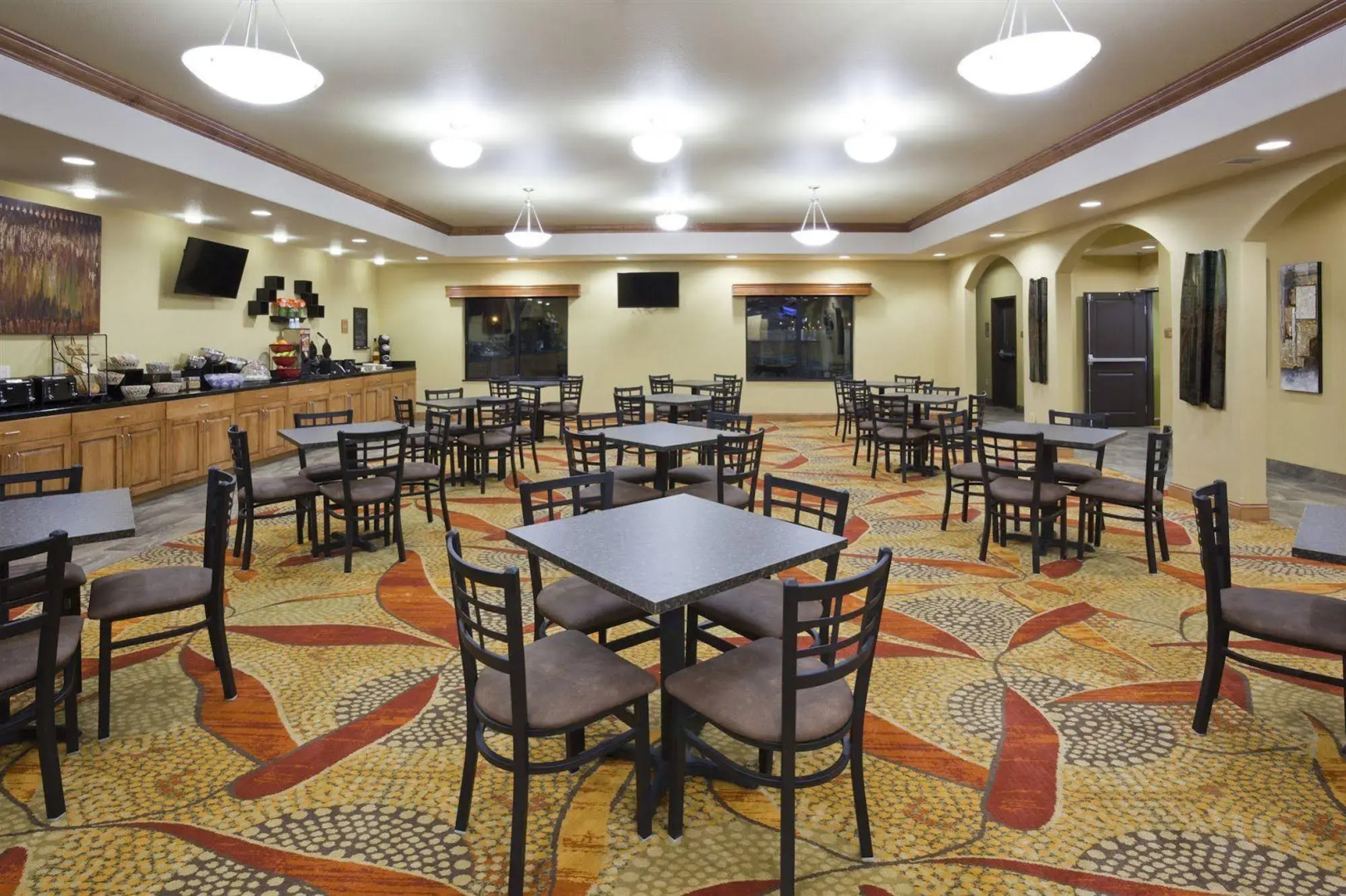 Grand Forks Lodge and Suites