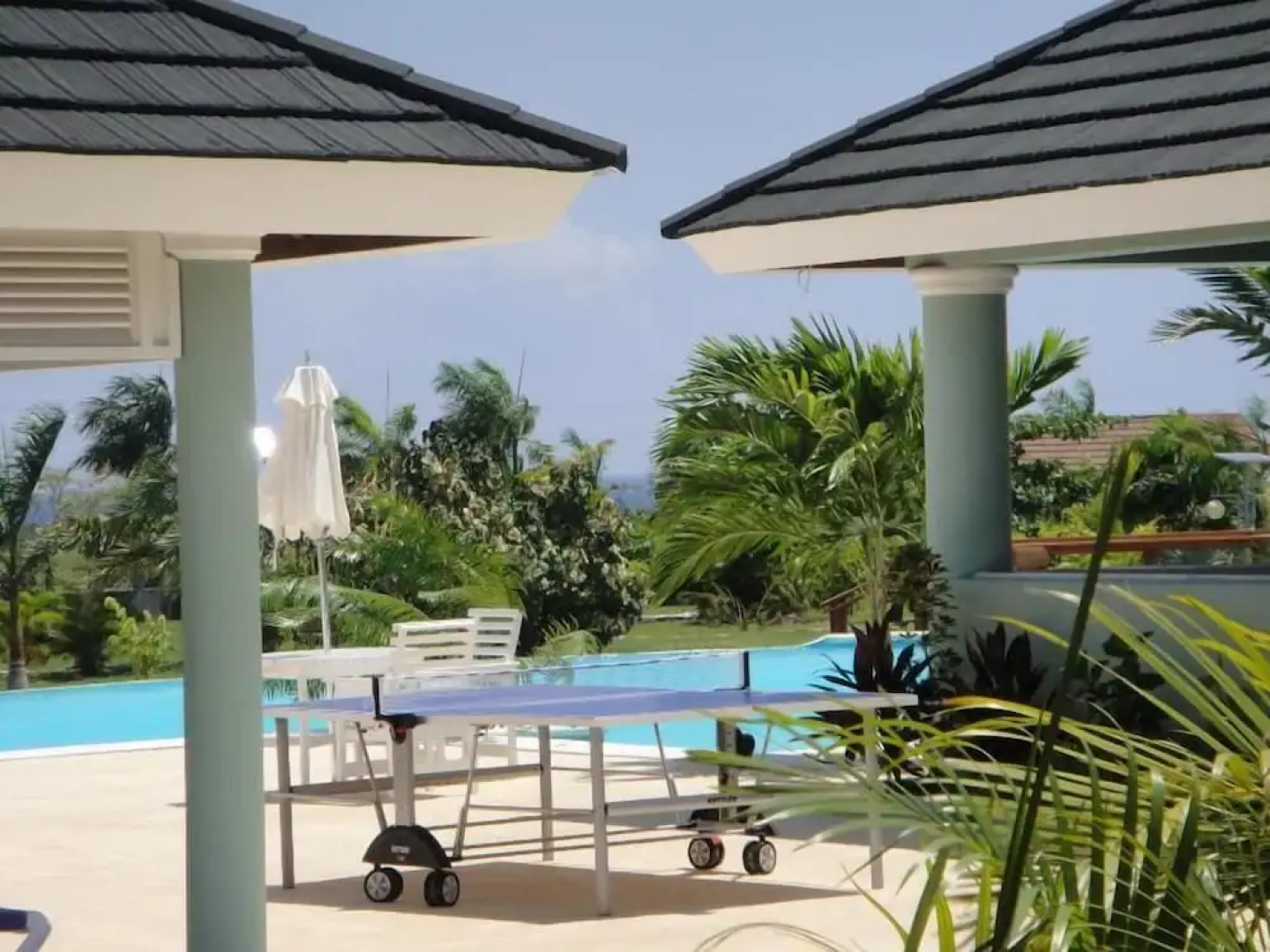 Fern Court Apartment With Oceanic View