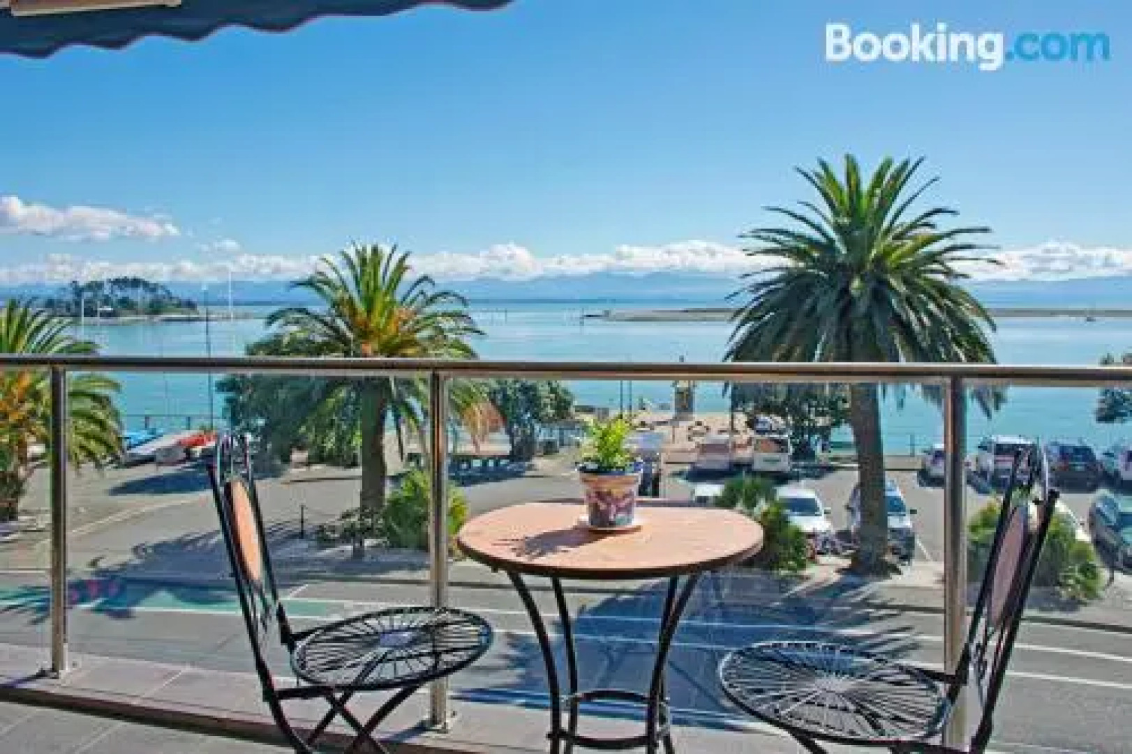 The Waterfront Penthouse 11