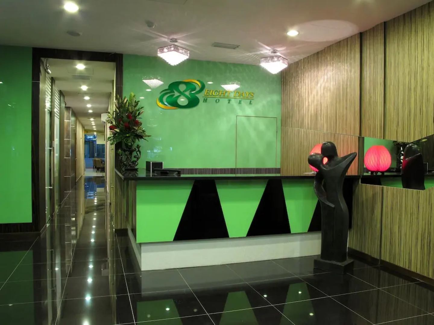 Eight Days Boutique Hotel @ Permas Jaya