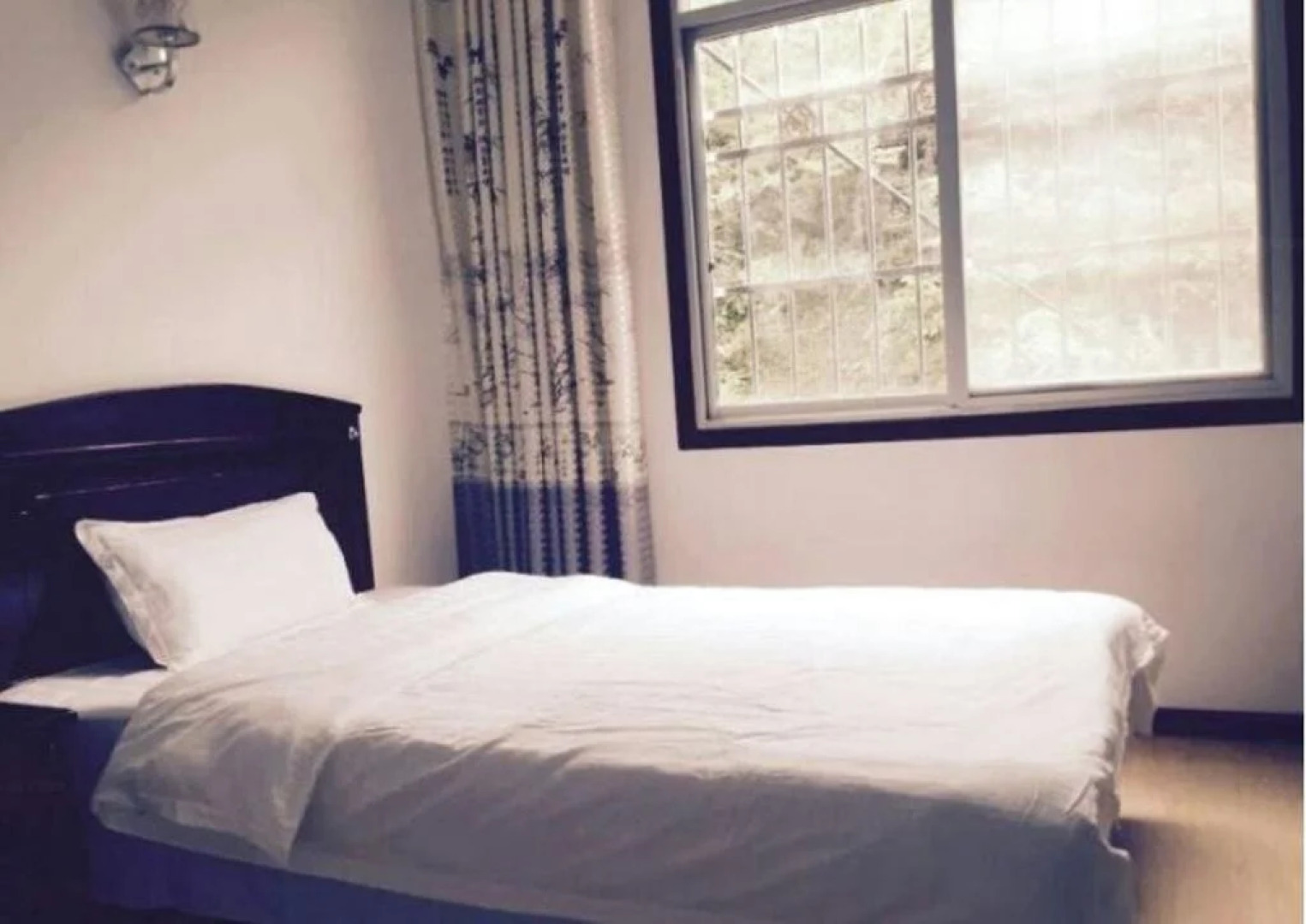 Guangwushan Diexi Hotel