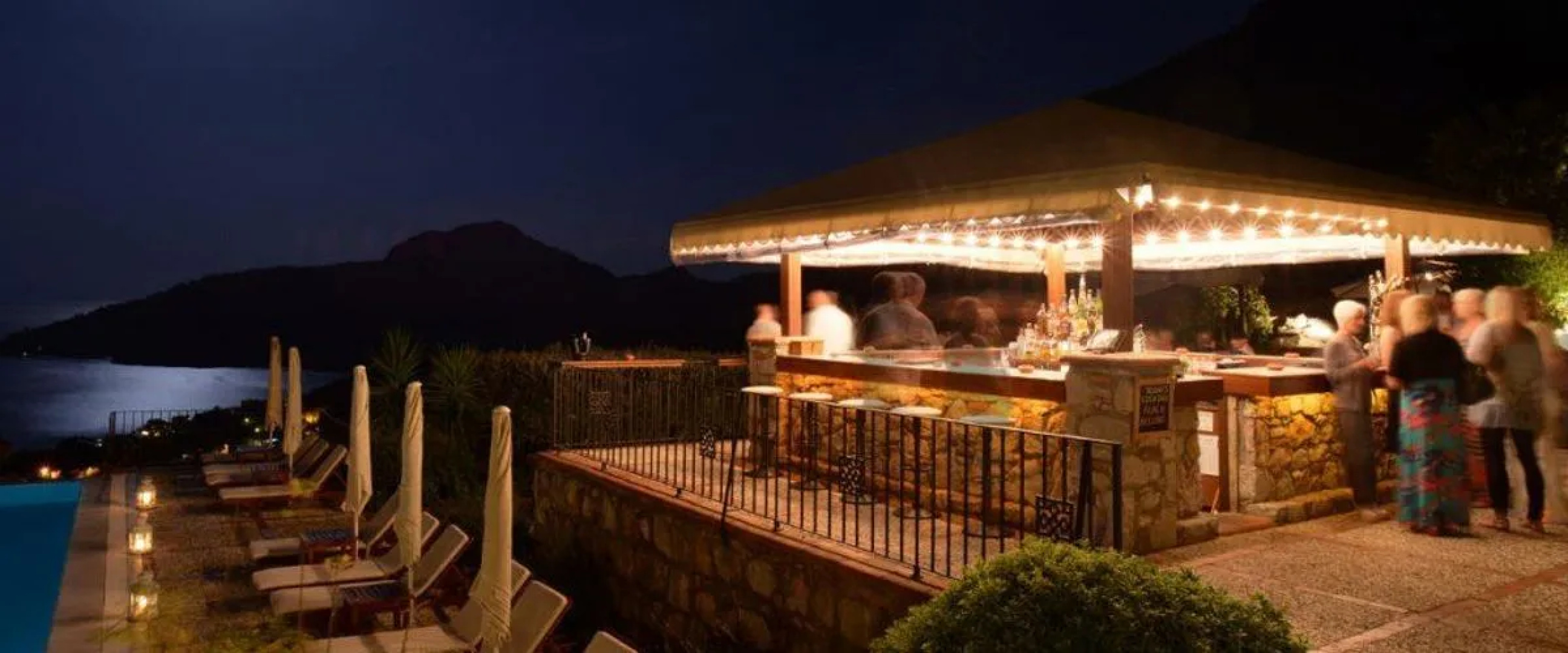 Dionysos Hotel