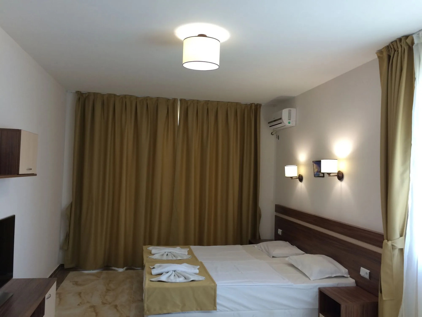 Palm Residence Deluxe Studios