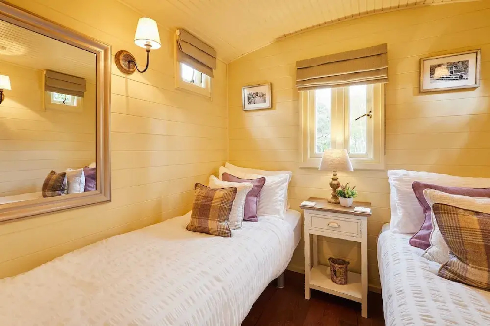 Host Stay Guards Van