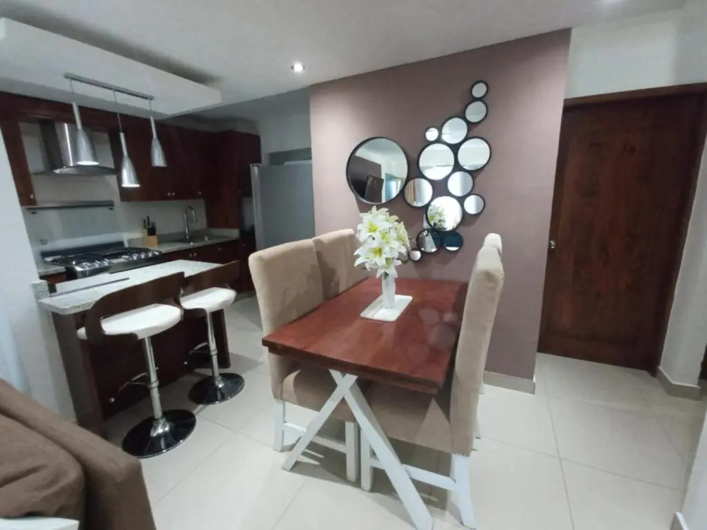 Lia Amanda Edificio 5