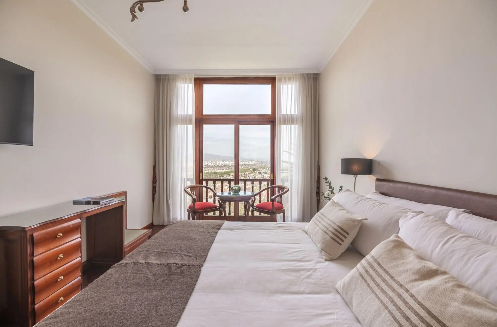 Altos de la Viña, Wine Hotel & Spa