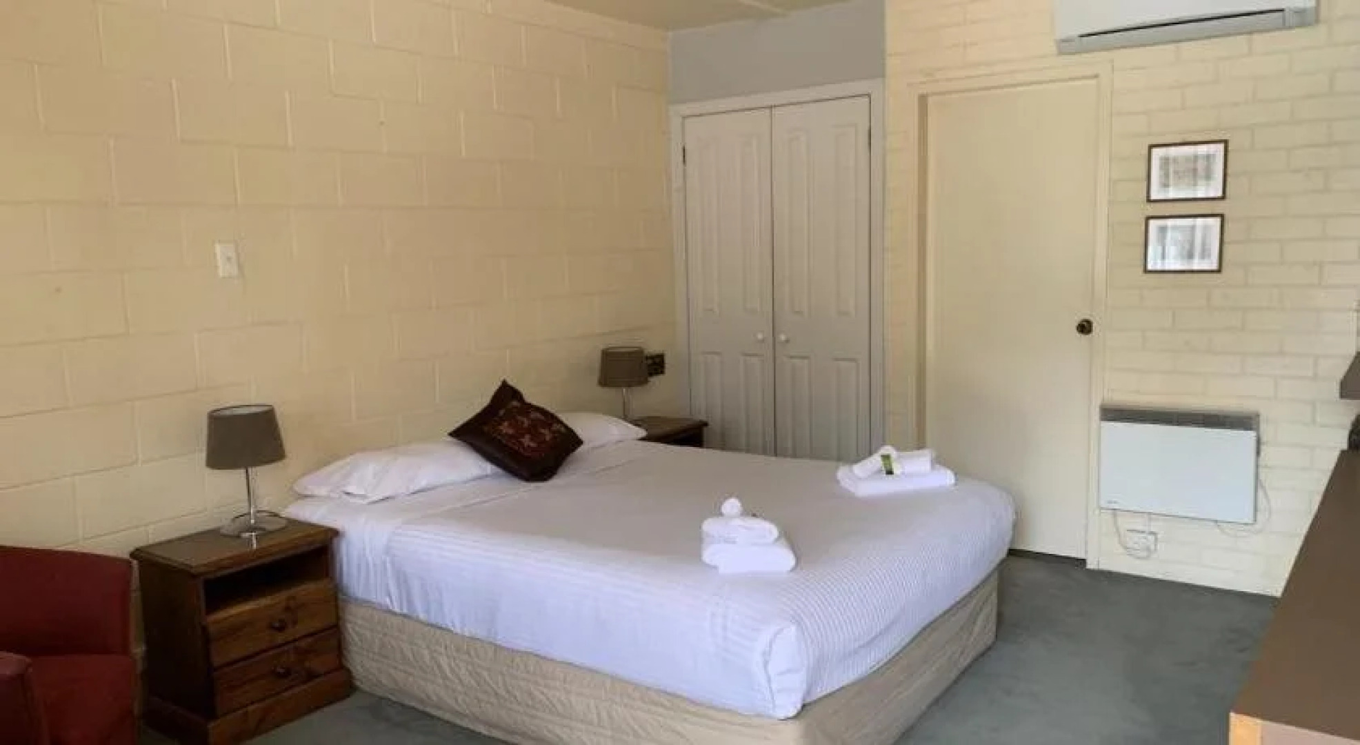 Robertson Country Motel