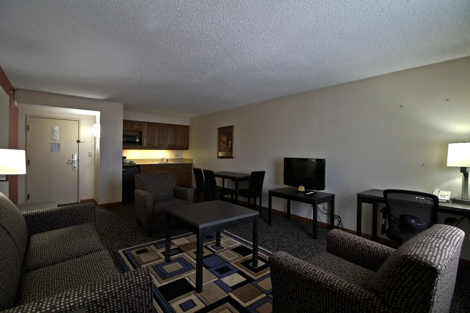 Chicago Club Inn & Suites