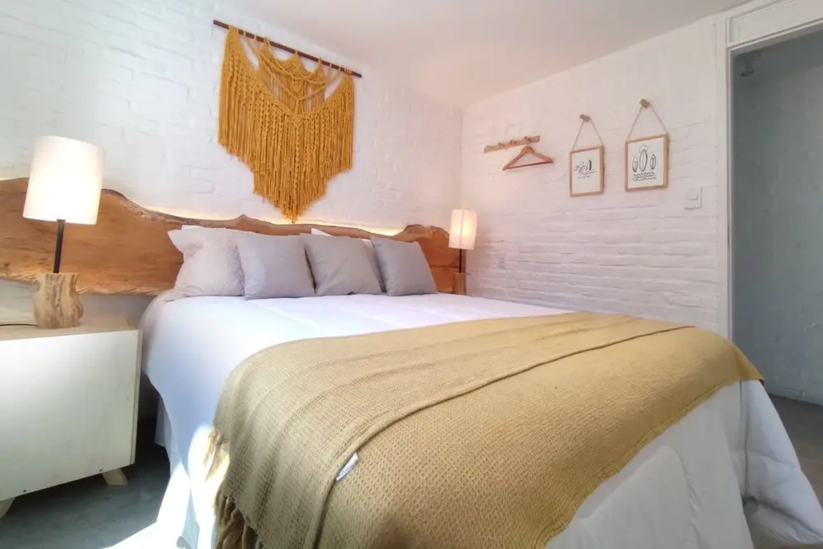 Casa pé na areia com 05 suítes