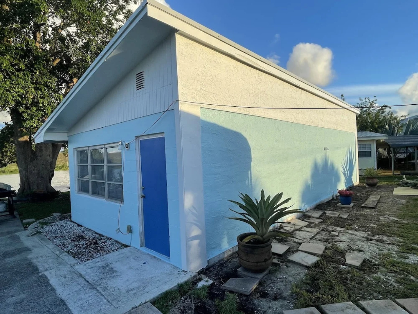 Rim Canal - Access To Fishing, Just Off Lake Okeechobee! 1 Bedroom Cottage by Redawning