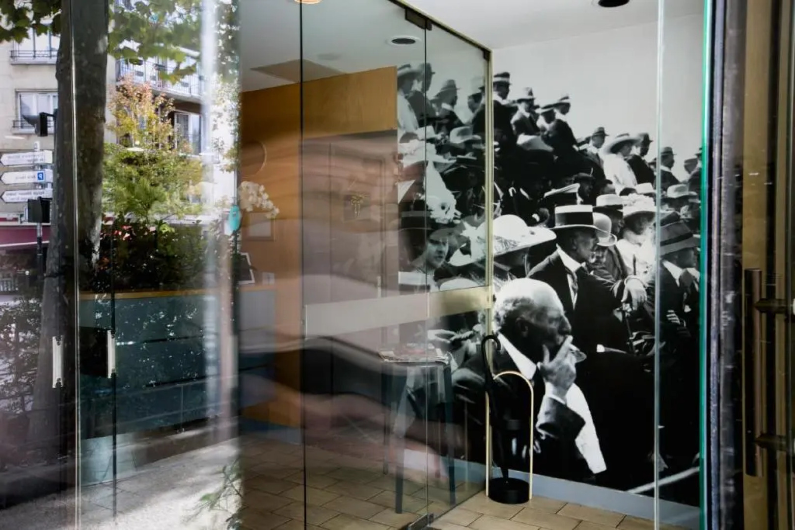 Hotel Olympic Paris Boulogne by Patrick Hayat