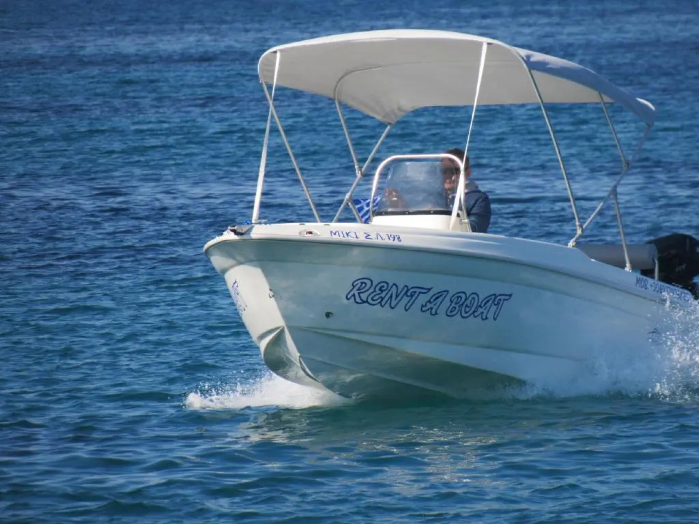 Biscoutsis Apartments & Studios