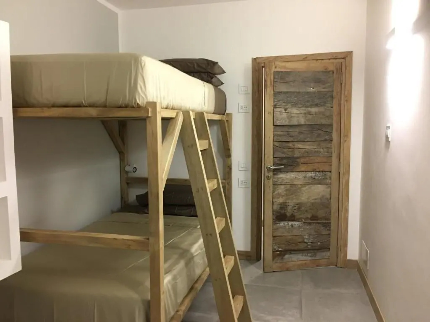 Amani Home - Moja Private Beach Suite