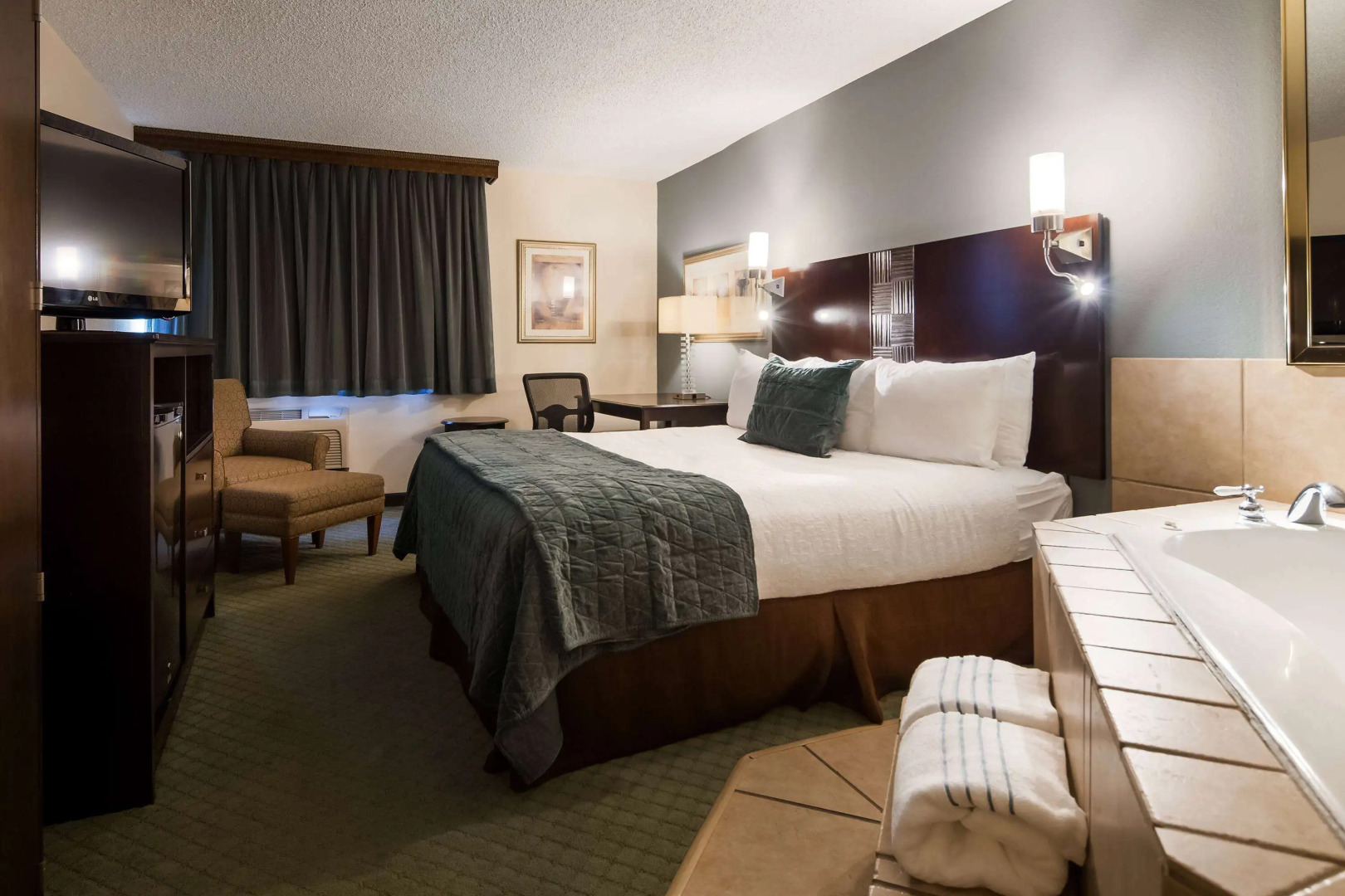 Seville Plaza Streetcar Hotel Museum District, Trademark