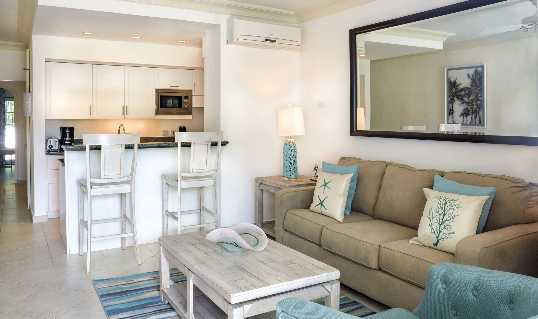 Royal Glitter Bay Villas